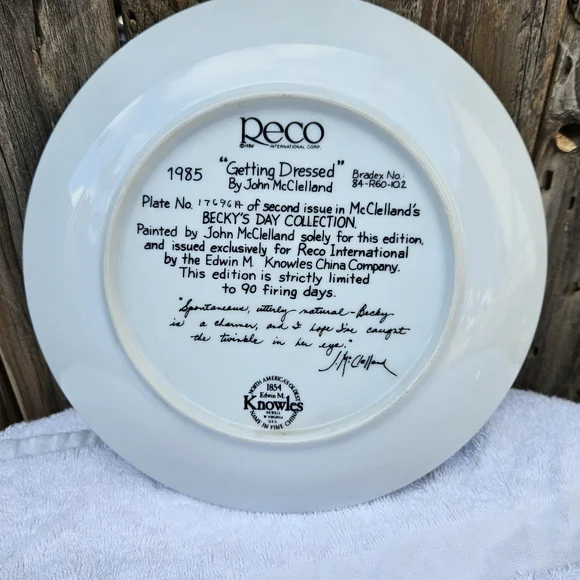 Getting Dressed Decorative Plate with Girl and Doll  1985 - Picture 11 of 15